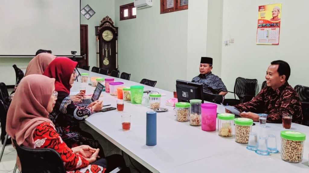 PW Fatayat NU DIY, PW IPNU & PW IPPNU DIY audiensi ke PWNU DIY, Bahas Persiapan Hari Santri dengan Tema GESANG (Gerarakan Santri Sadar Lingkungan)