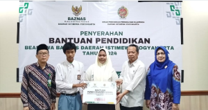 BAZNAS DIY memberikan Bantuan Beasiswa Kepada 200 siswa/siswi SMA/SMK Sederjat