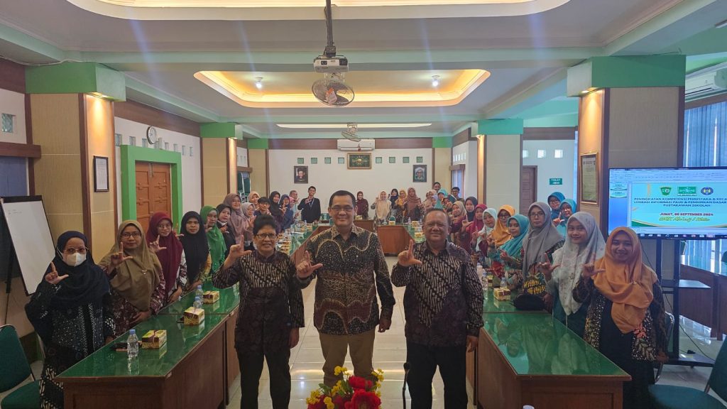 LP. Ma’arif PWNU DIY gandeng UNY mengadakan Pelatihan Kompetensi Pustakawan dan Literasi