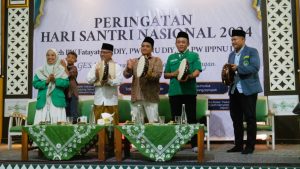 PW Fatayat NU, PW IPNU, dan IPPNU DIY Gelar Talkshow Kesehatan Mental Santri untuk Peringati Hari Santri Nasional dan Hari Kesehatan Mental Dunia.