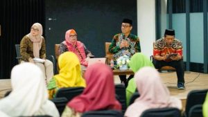 Pimpinan Wilayah Muslimat NU DIY dan LKK PWNU DIY Gelar Bedah Buku Karya Faqihuddin Abdul Kodir di UNU Yogyakarta