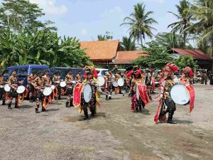 Marching Band Banser Unjuk Kebolehan di Apel Akbar 10.000 Banser DIY