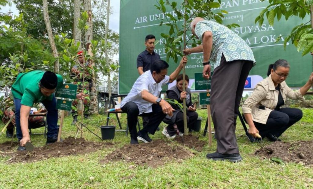 Pemuda Lintas Agama Tanam Pohon di Kaliurang, Wujud Kepedulian Terhadap Krisis Air dan Lingkungan