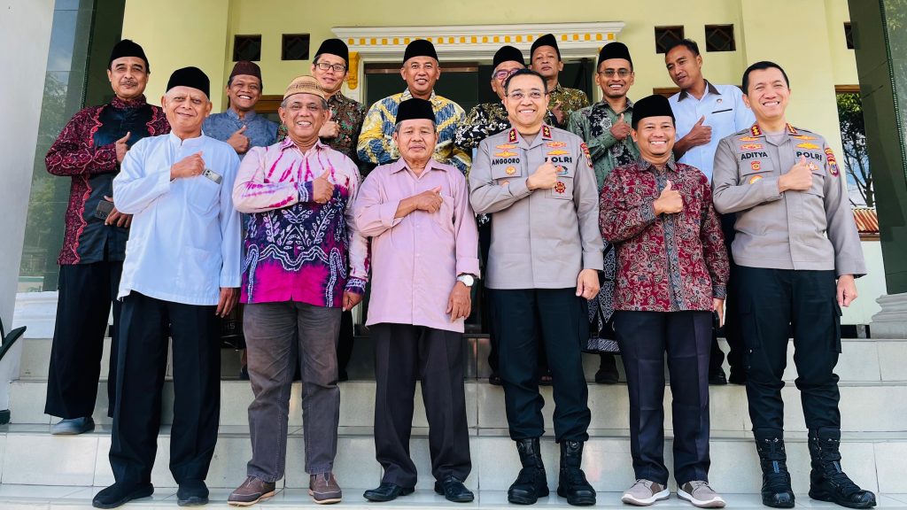 Silaturrahim Hangat ke PWNU DIY, Kapolda Baru Komitmen Jaga Harmoni Yogyakarta