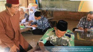 Guru Bahasa Jawa Ma’arif NU DIY Antusias Ikuti Hari Kedua Pelatihan Aksara Jawa Metode Carangapak
