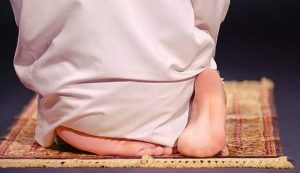 Rahasia Duduk di Antara Dua Sujud