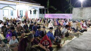 KUA Pengasih Dorong Pelestarian Tradisi Tirakatan Kemerdekaan Warga Mrunggi Dengan acara TAHLILAN dan doa bersama