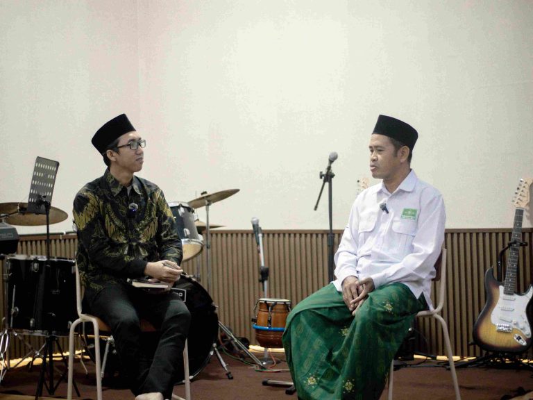 Mengetuk Keberkahan Muharam lewat Lembar Kemudahan Pendidikan